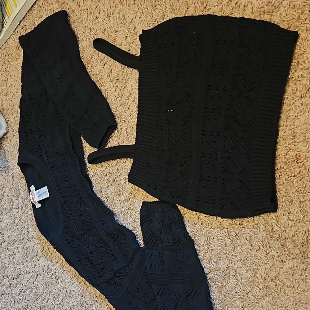 Kontatto Black 2-Piece Knitted Top and Cropped Pullover Set